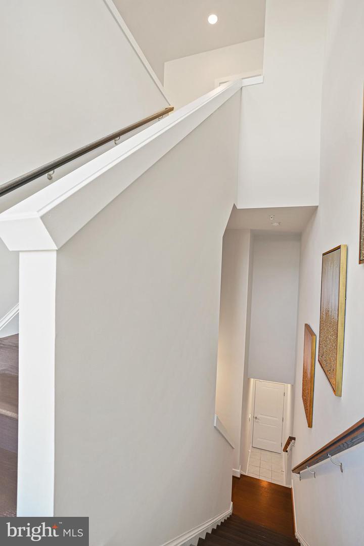 20357 Century BOULEVARD Unit: 176 O