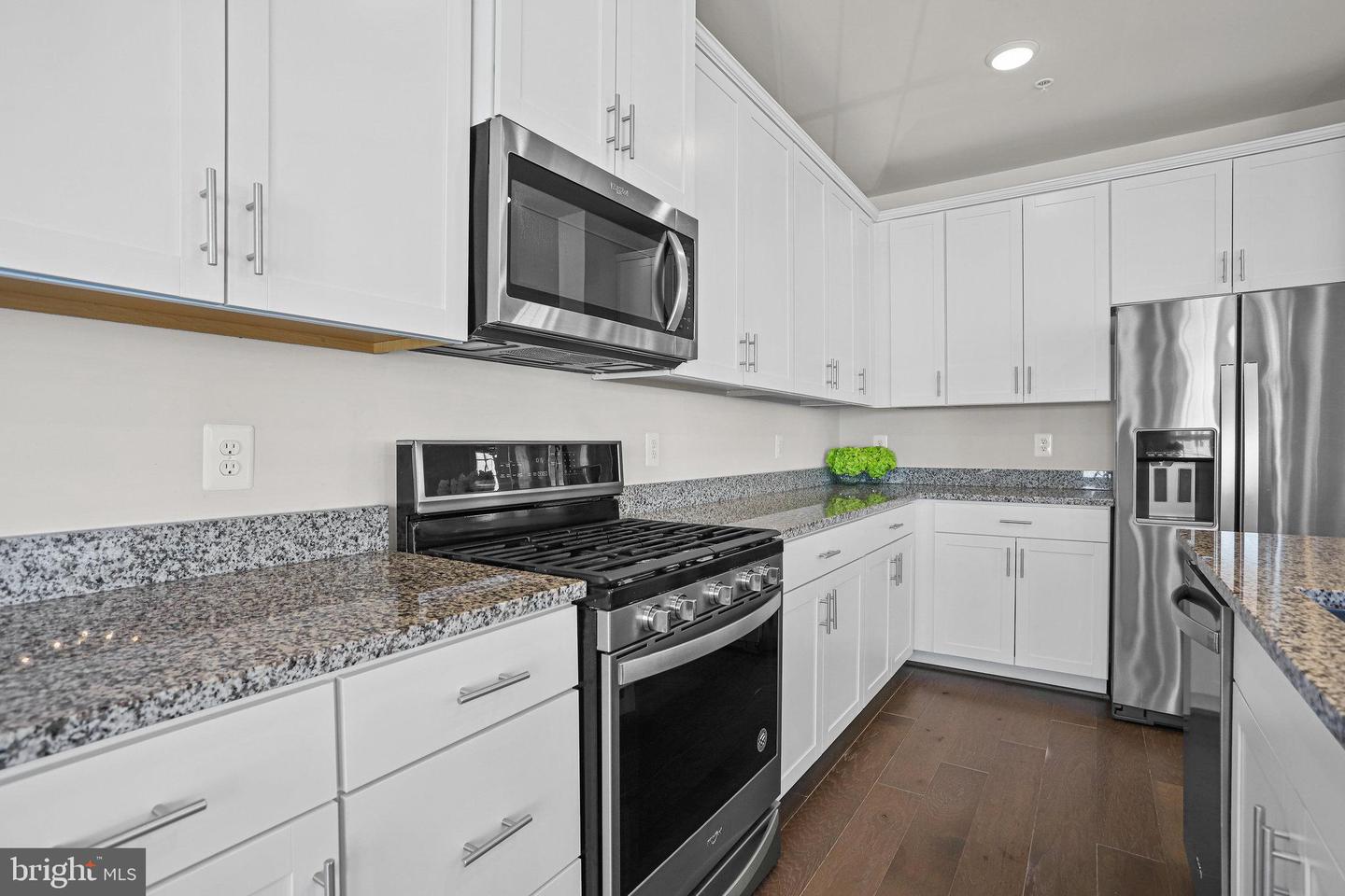 20357 Century BOULEVARD Unit: 176 O
