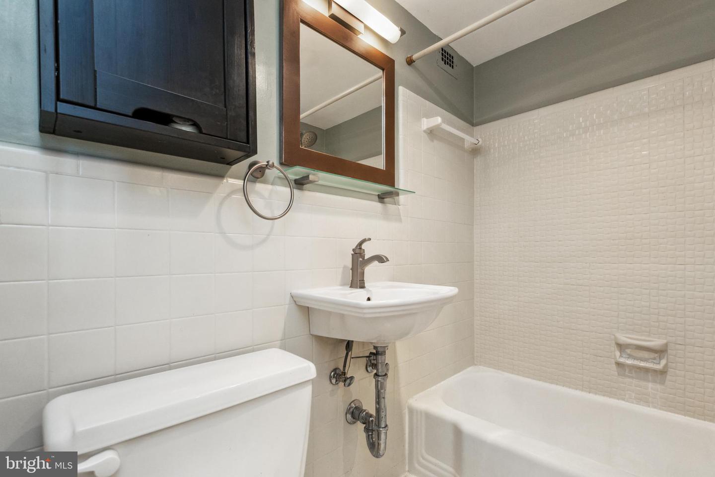 10201 Grosvenor Unit: 1228