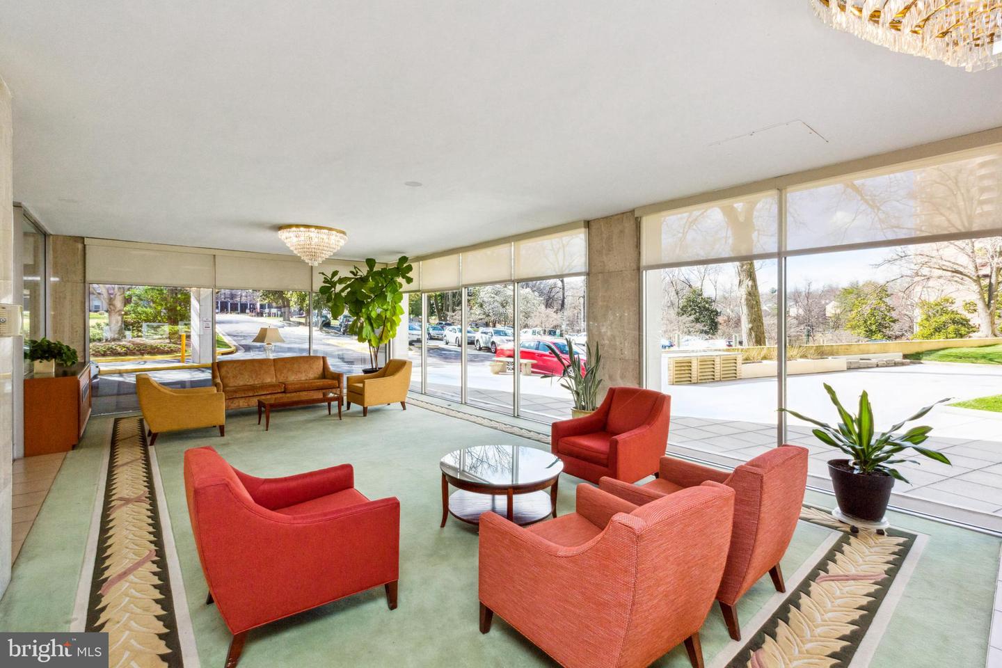 10201 Grosvenor Unit: 1228