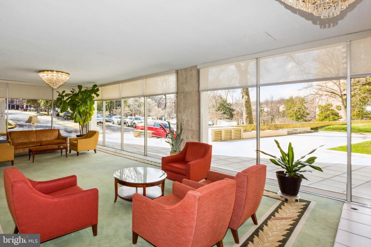10201 Grosvenor Unit: 1228