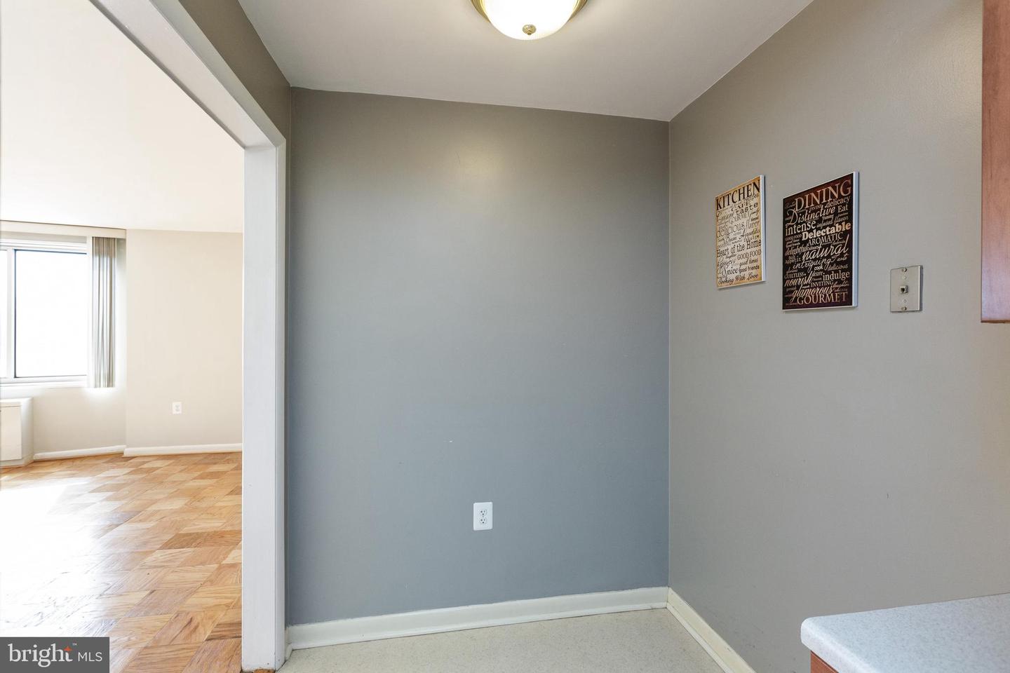 10201 Grosvenor Unit: 1228