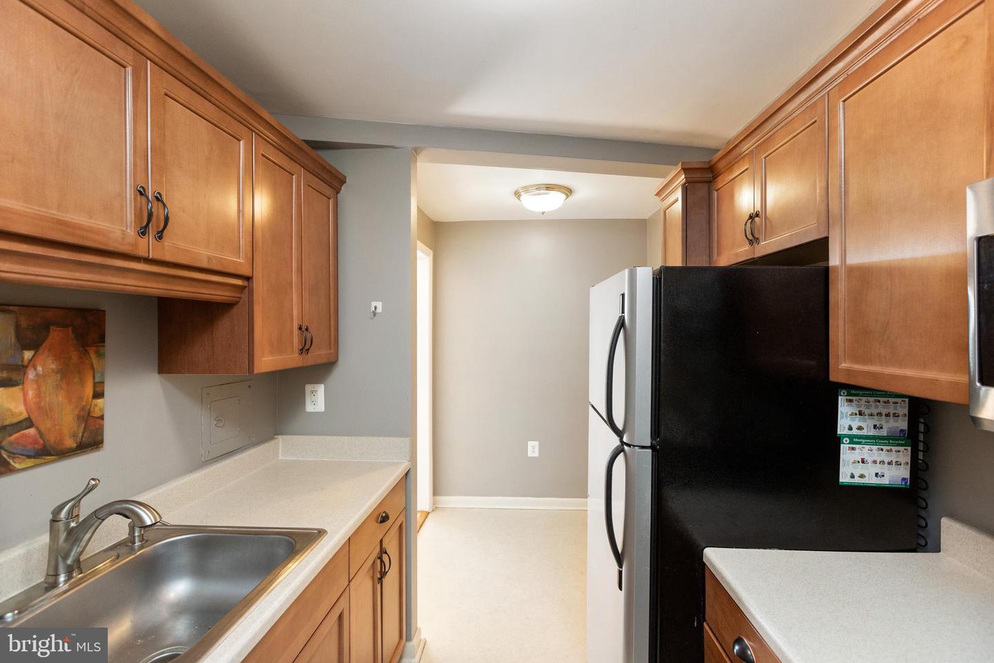 10201 Grosvenor Unit: 1228