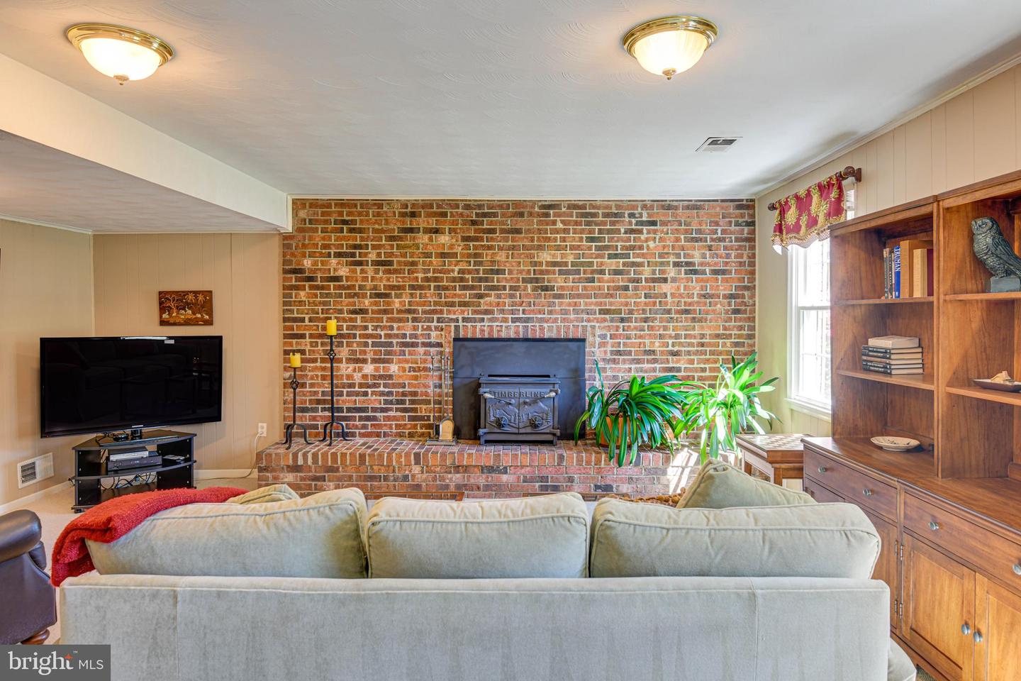 15704 Bondy LANE