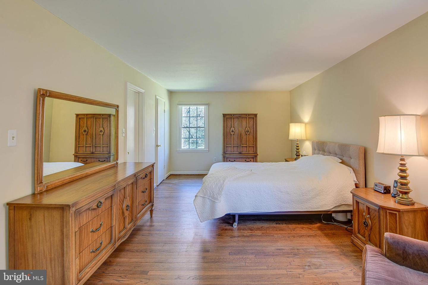 15704 Bondy LANE