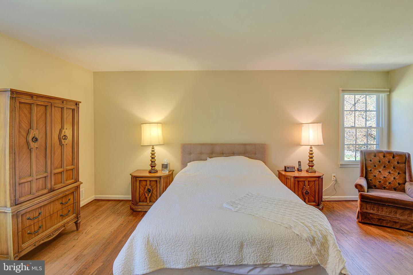 15704 Bondy LANE