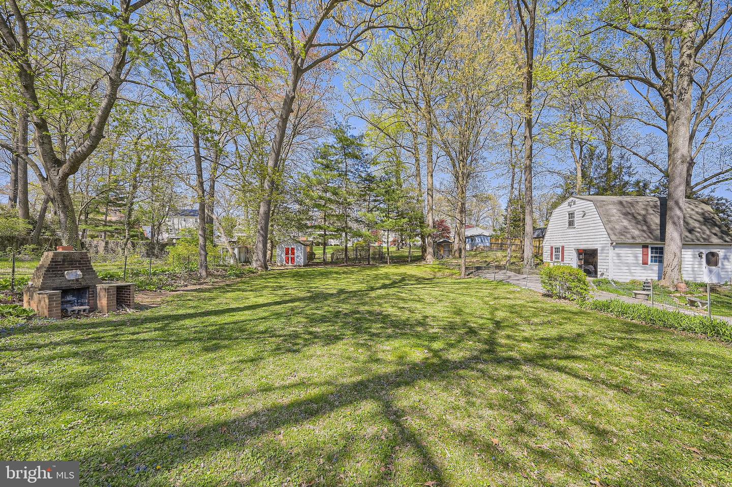 110 Tulip Dr