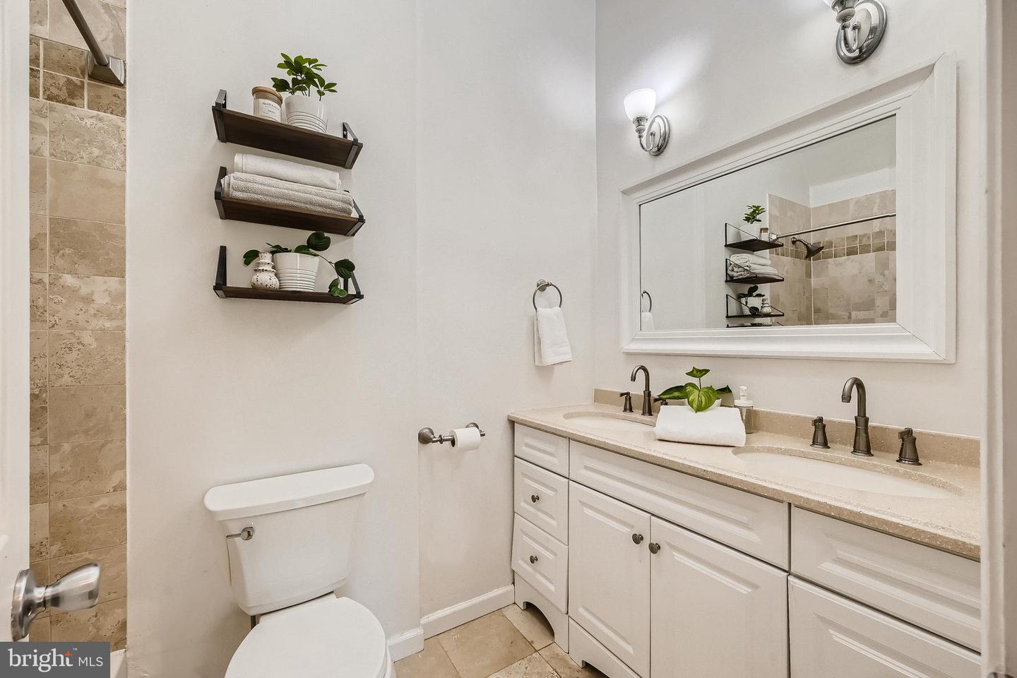 110 Tulip Dr