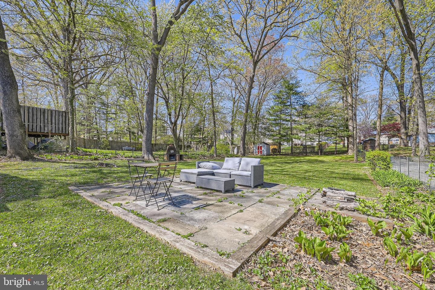 110 Tulip Dr