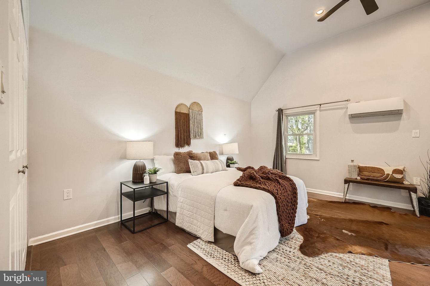 110 Tulip Dr
