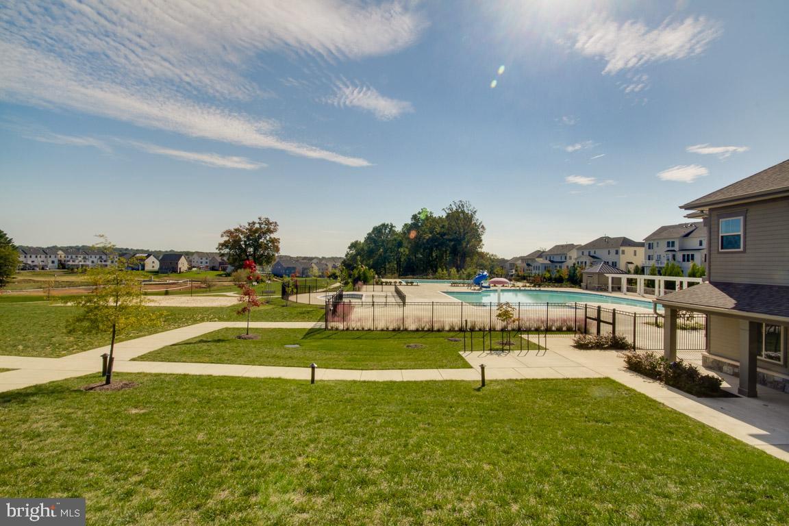 1307 Autumn Brook AVENUE