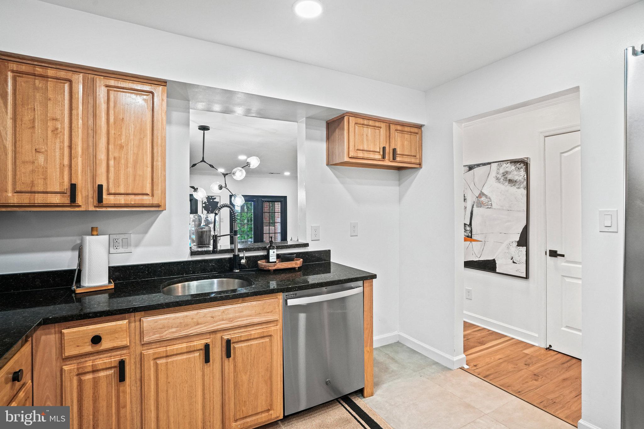 3912 Chesterwood DRIVE Unit: 3912