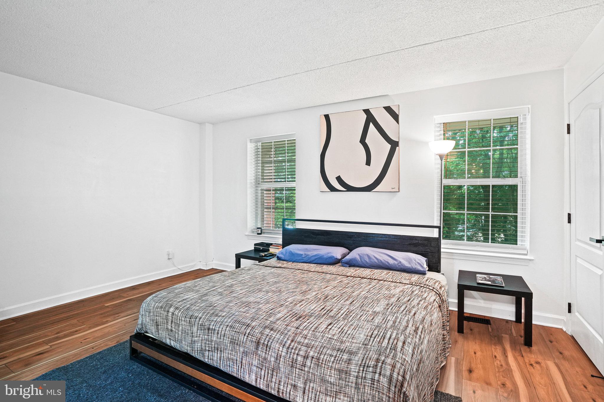 3912 Chesterwood DRIVE Unit: 3912