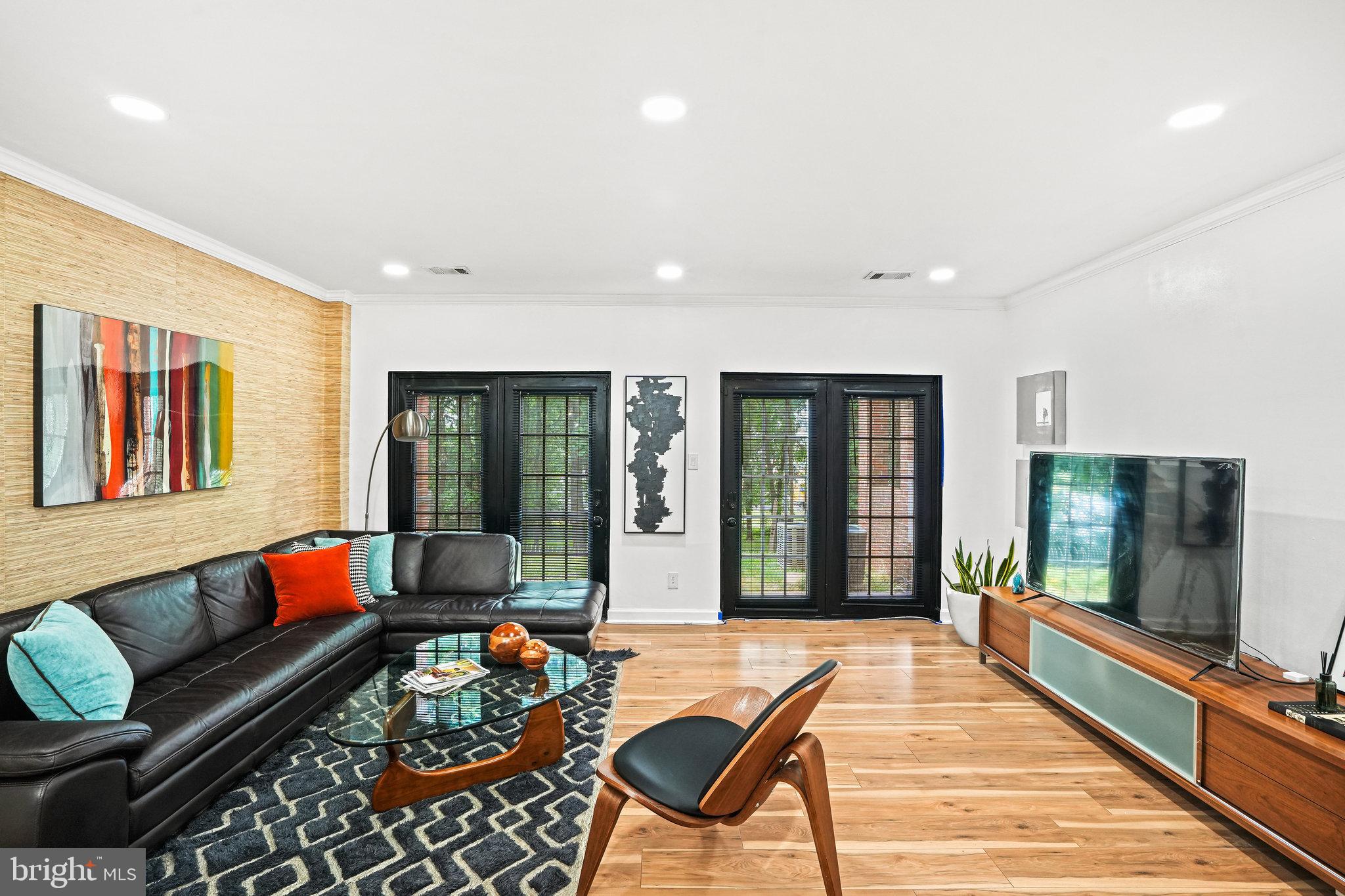 3912 Chesterwood DRIVE Unit: 3912