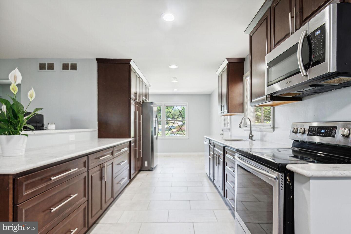 12922 Broadmore ROAD