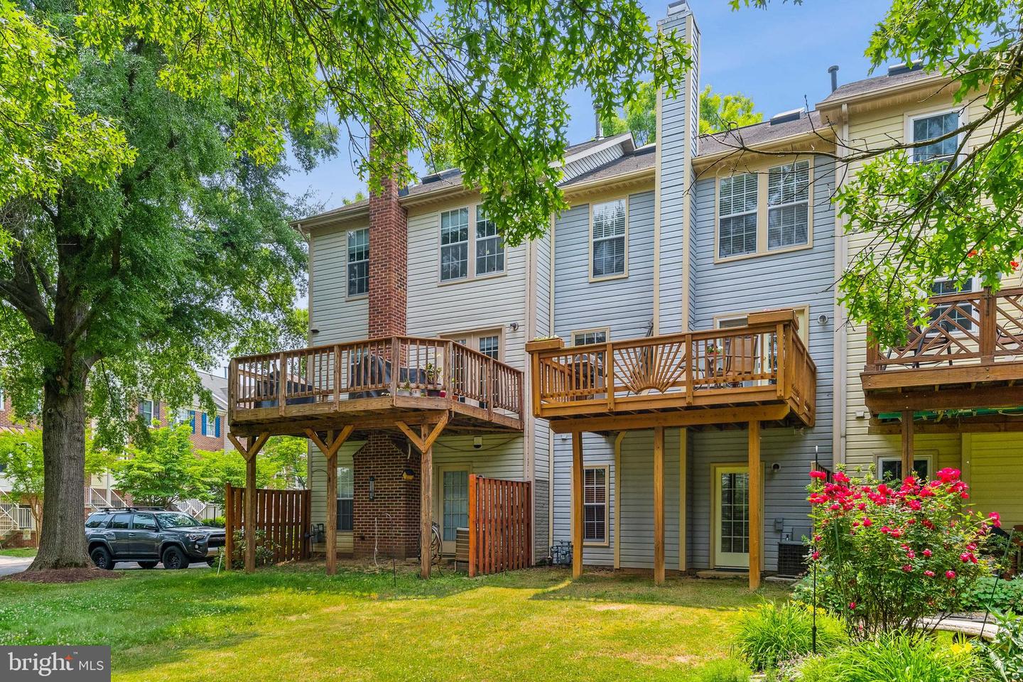8 Beacon Hill WAY