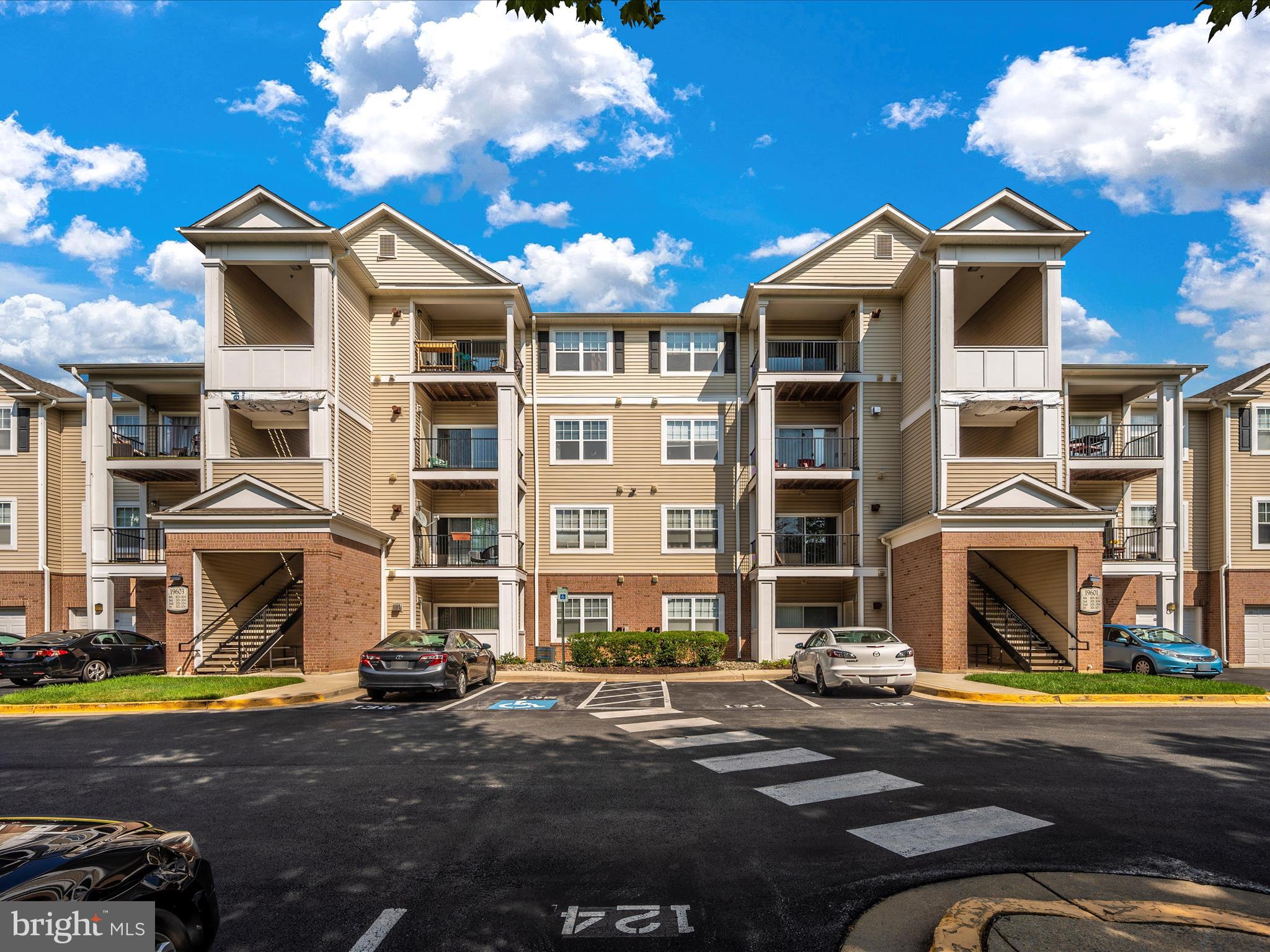 19603 Galway Bay CIRCLE Unit: 304