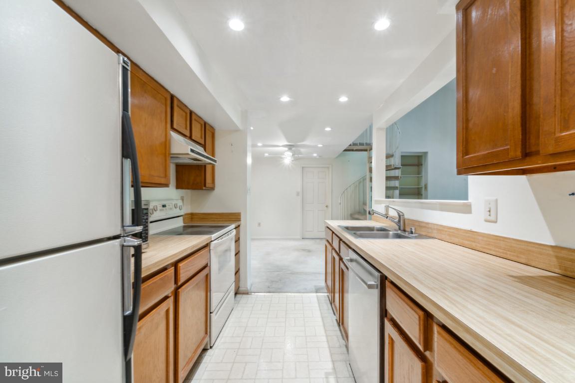 20609 Shadyside WAY Unit: 92-6