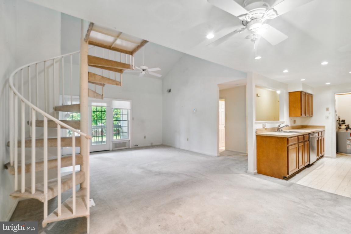 20609 Shadyside WAY Unit: 92-6