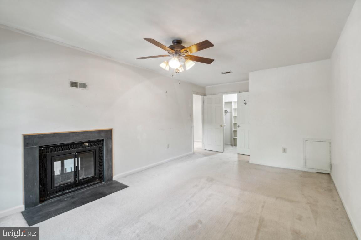 20609 Shadyside WAY Unit: 92-6