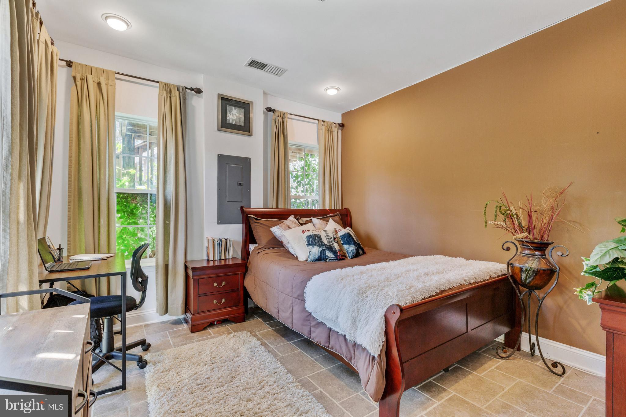 4843 Tothill DRIVE