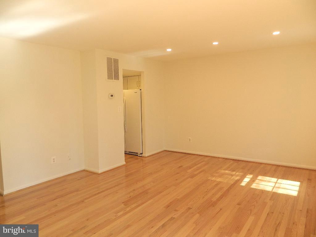 10026 Maple Leaf DRIVE