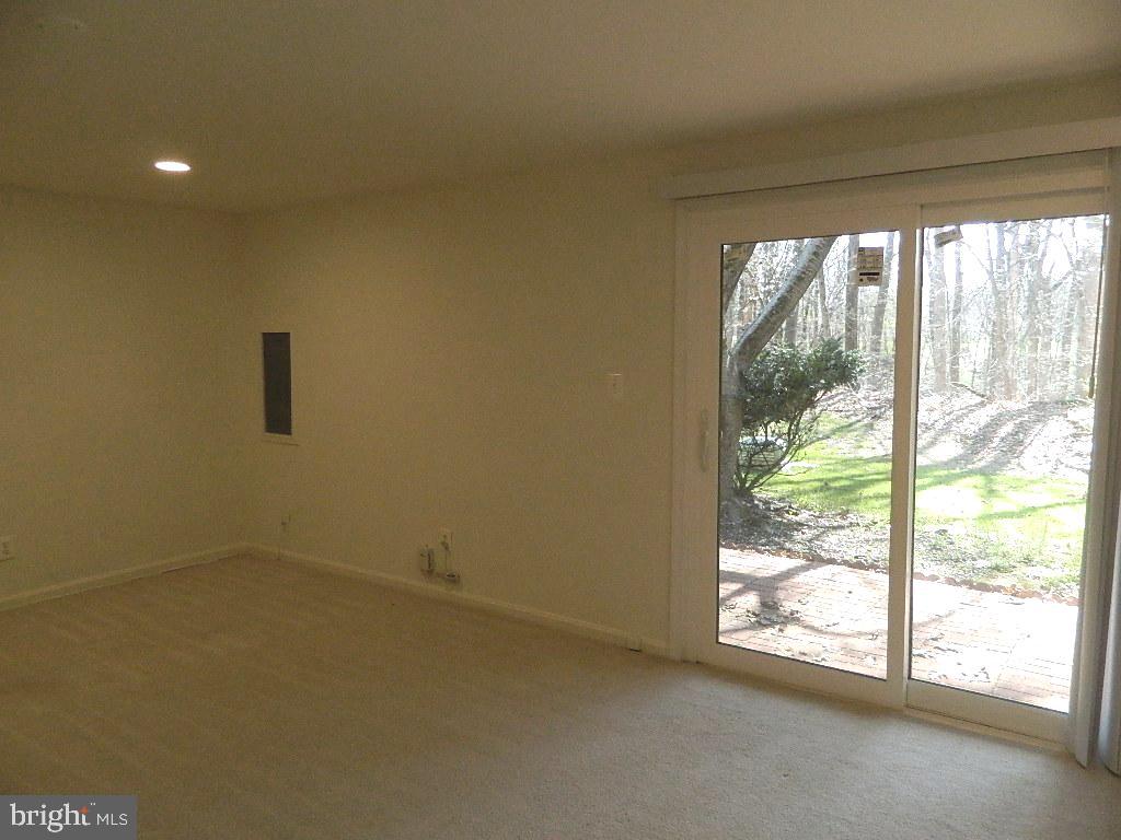 10026 Maple Leaf DRIVE