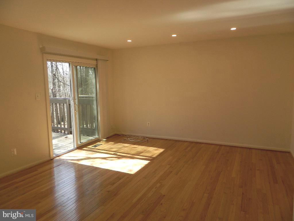 10026 Maple Leaf DRIVE