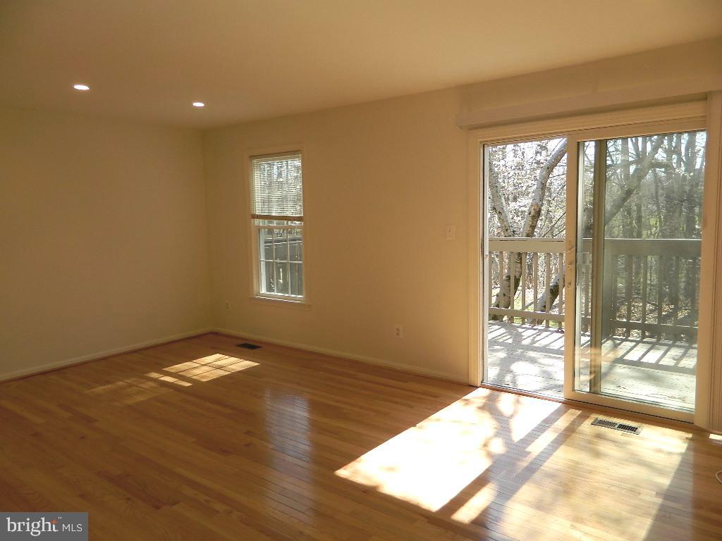 10026 Maple Leaf DRIVE
