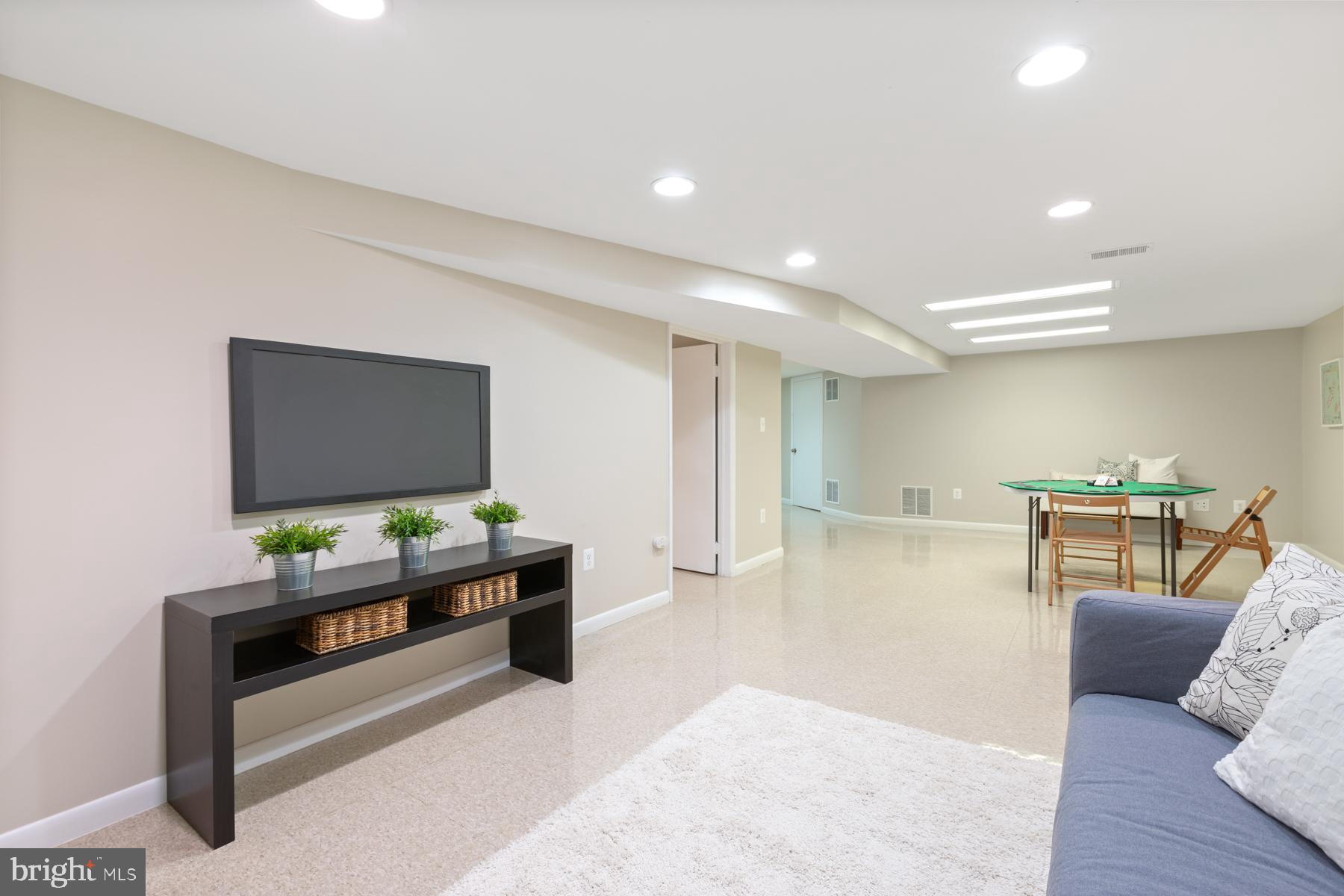 11901 Ashley DRIVE