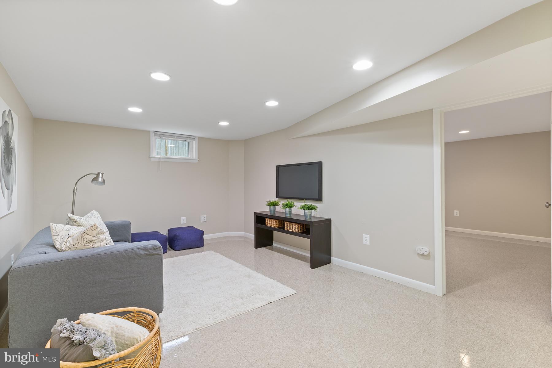 11901 Ashley DRIVE