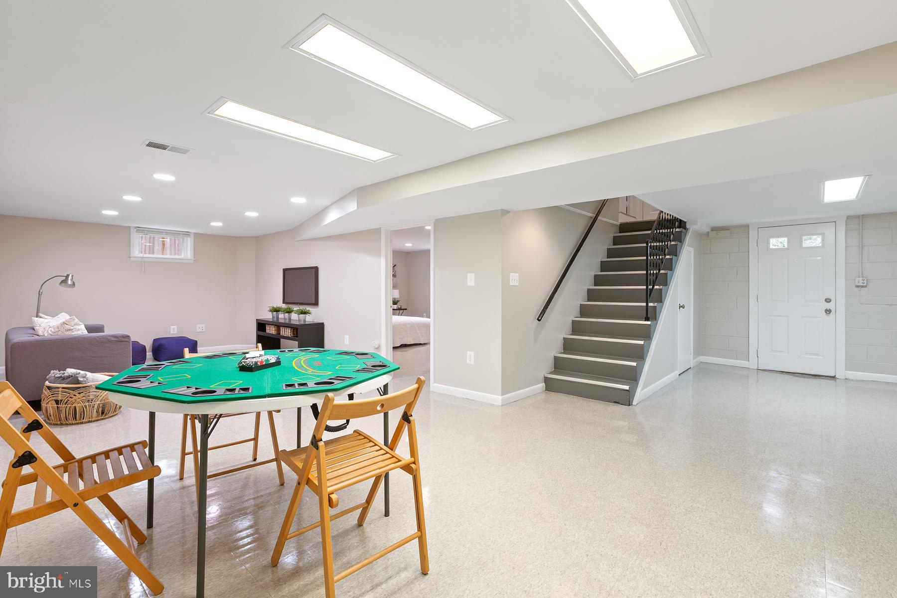 11901 Ashley DRIVE