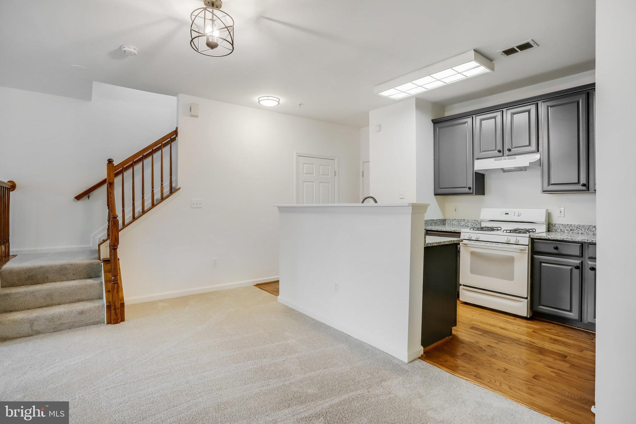 627 Main STREET Unit: 627-A