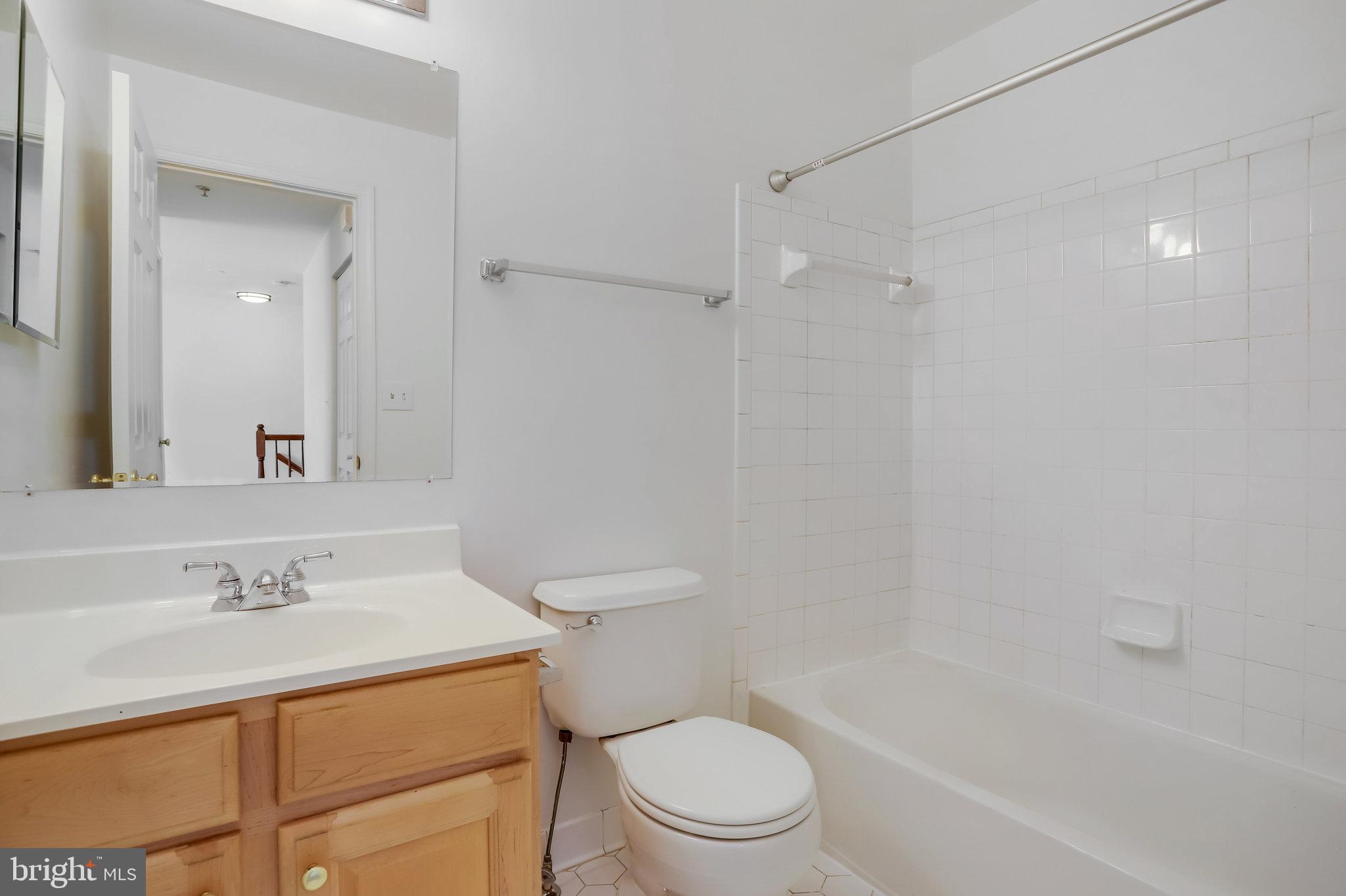 627 Main STREET Unit: 627-A
