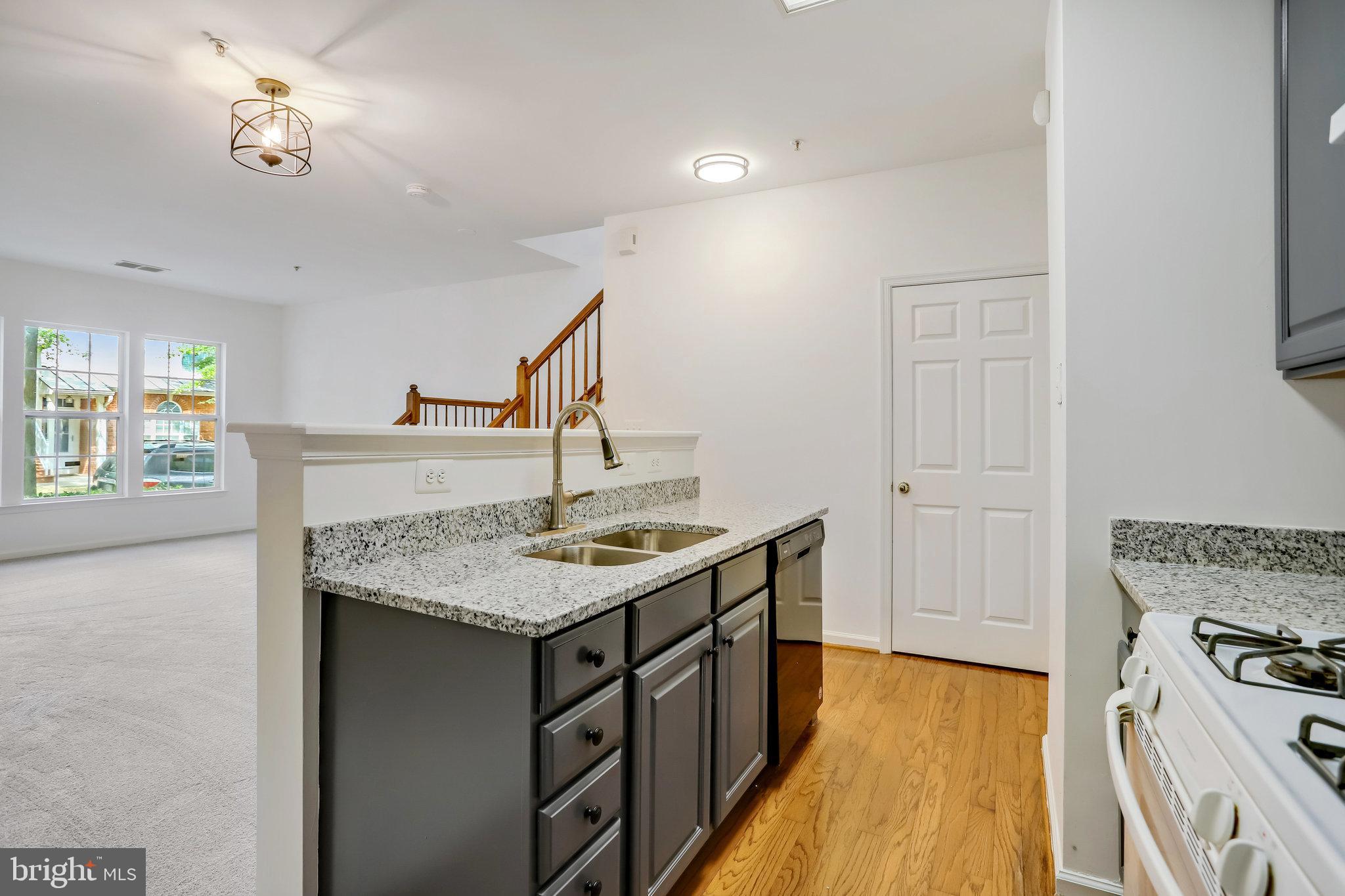627 Main STREET Unit: 627-A