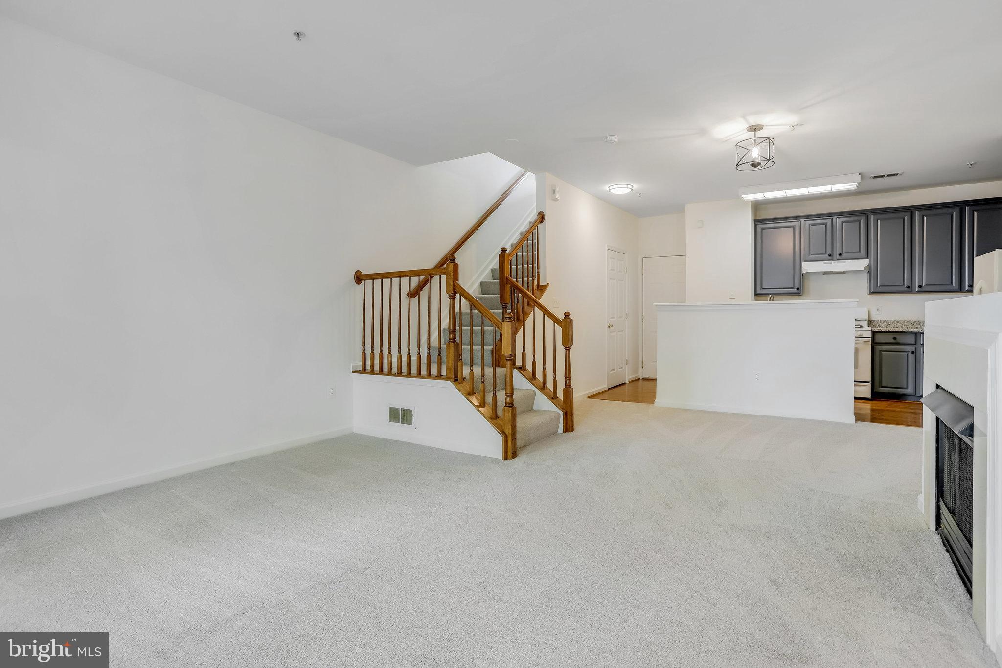 627 Main STREET Unit: 627-A