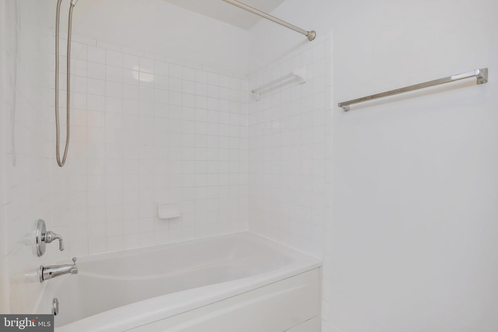 627 Main STREET Unit: 627-A