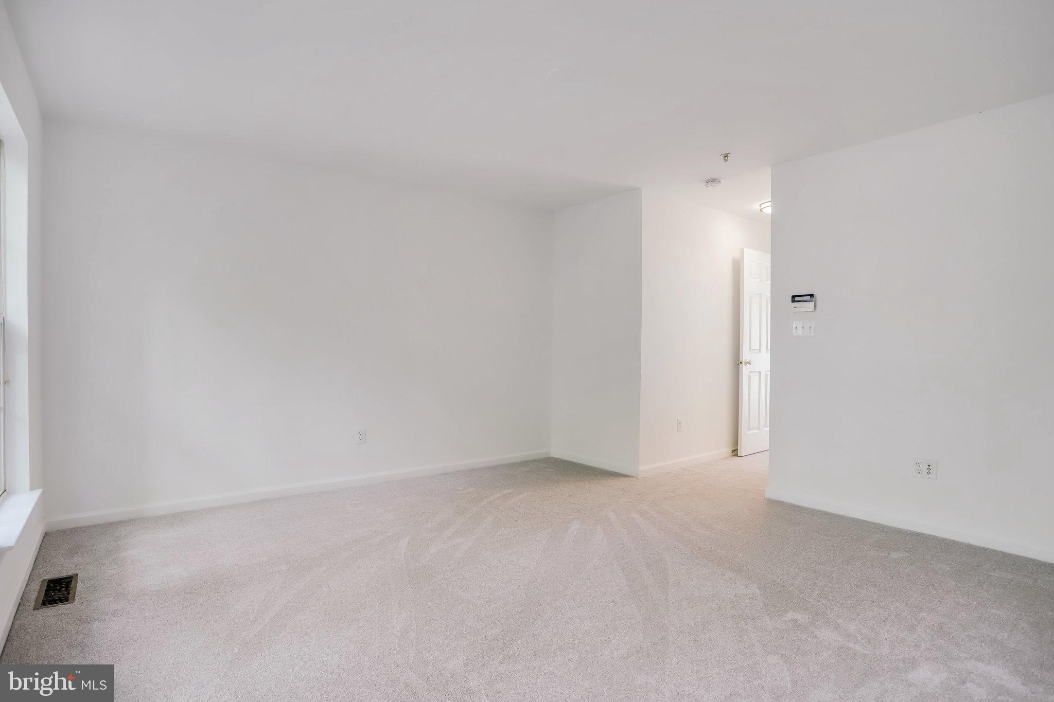 627 Main STREET Unit: 627-A