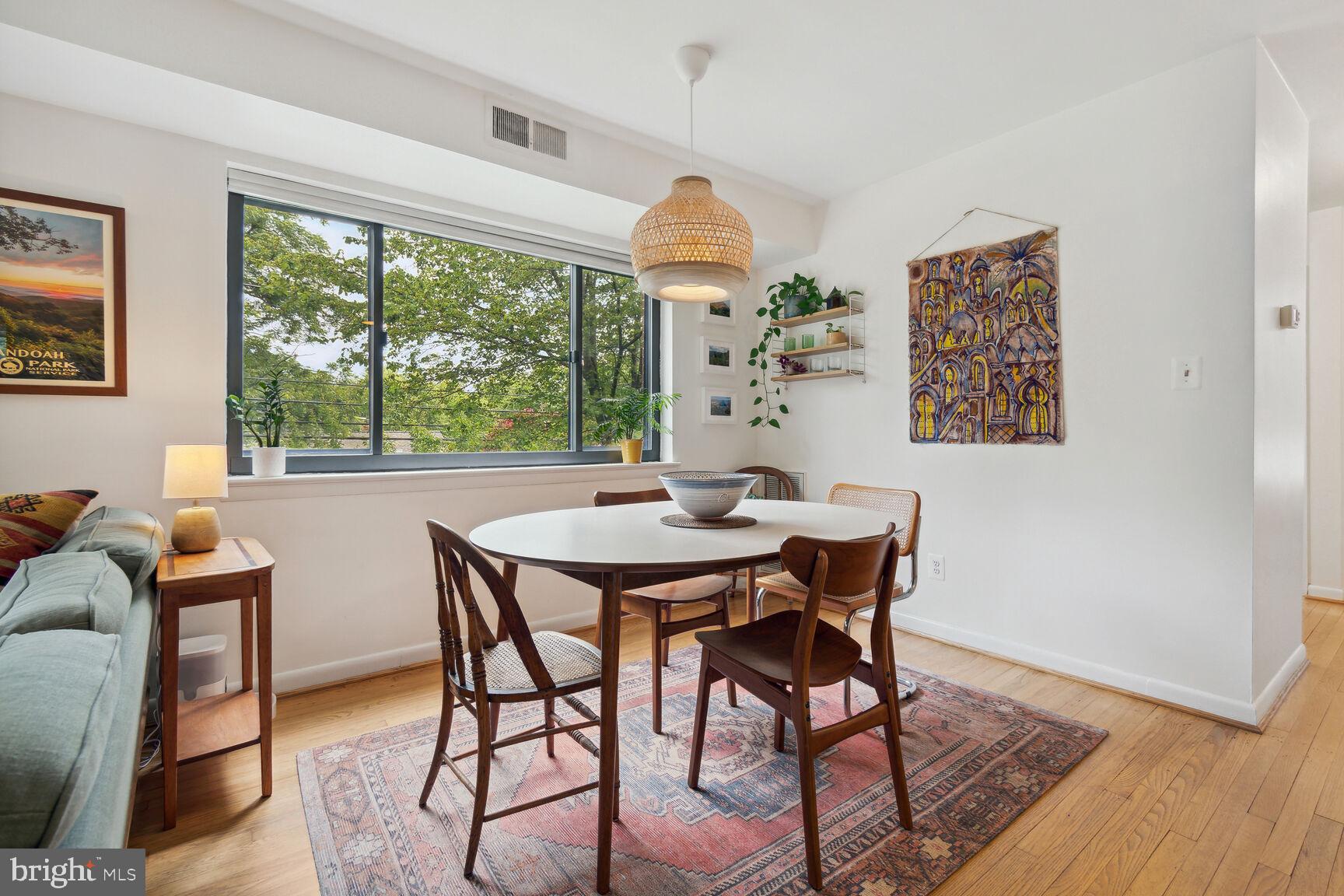407 Tulip AVENUE Unit: 201
