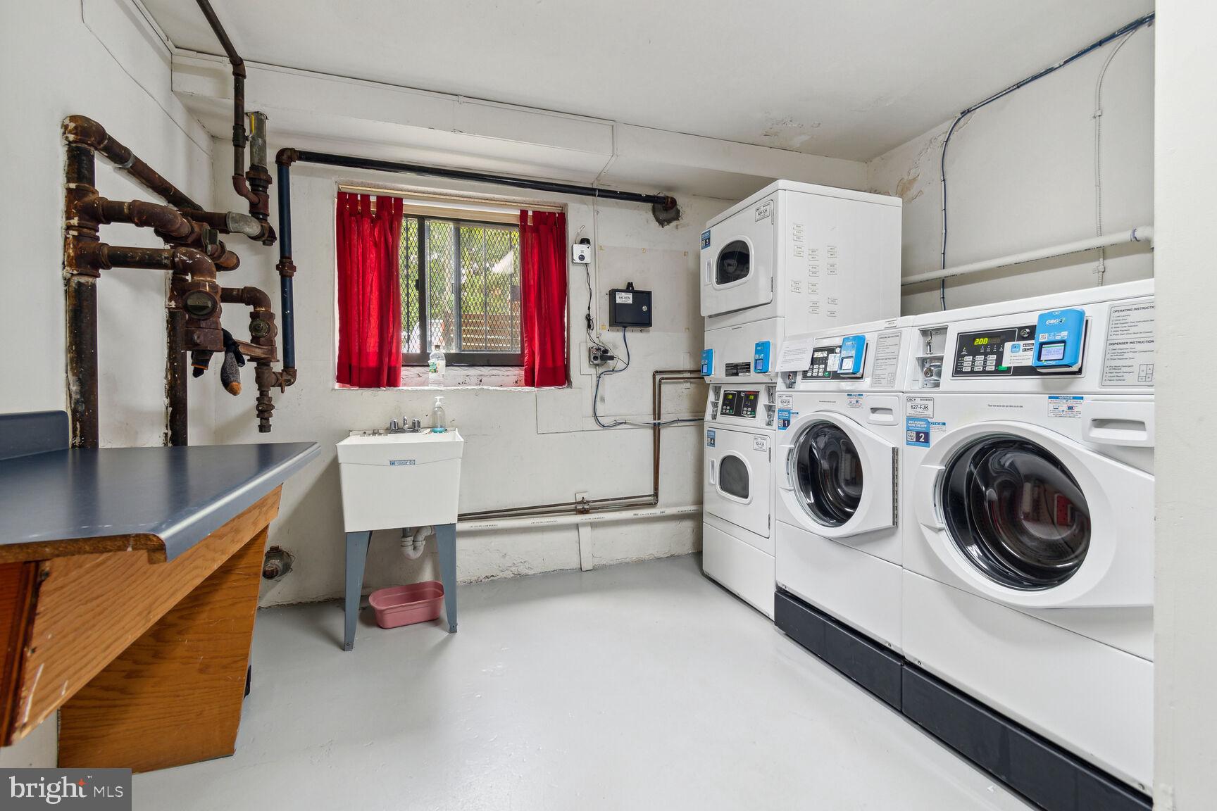 407 Tulip AVENUE Unit: 201