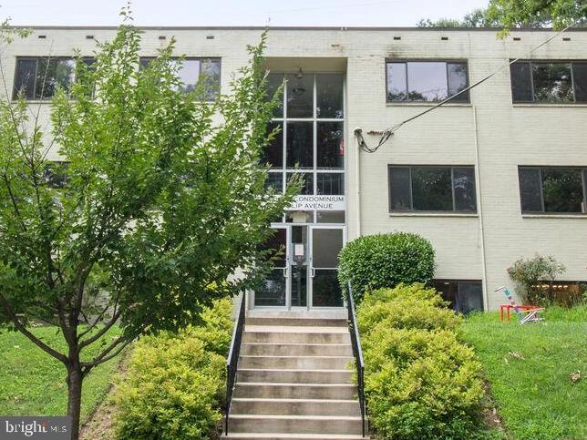 407 Tulip AVENUE Unit: 201