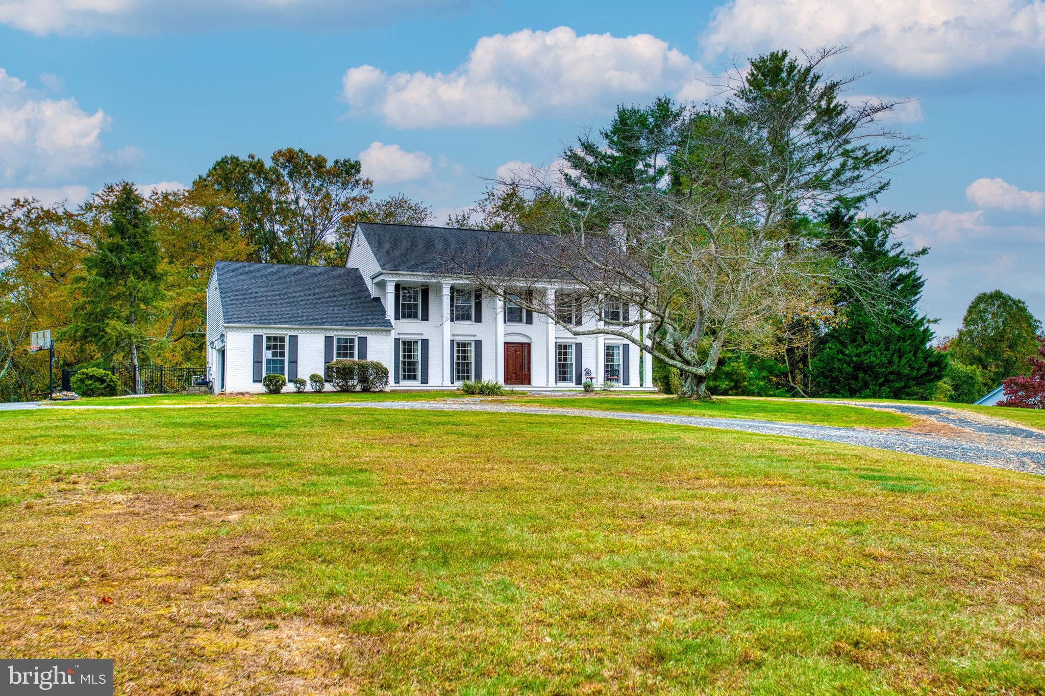 11008 Homeplace LANE