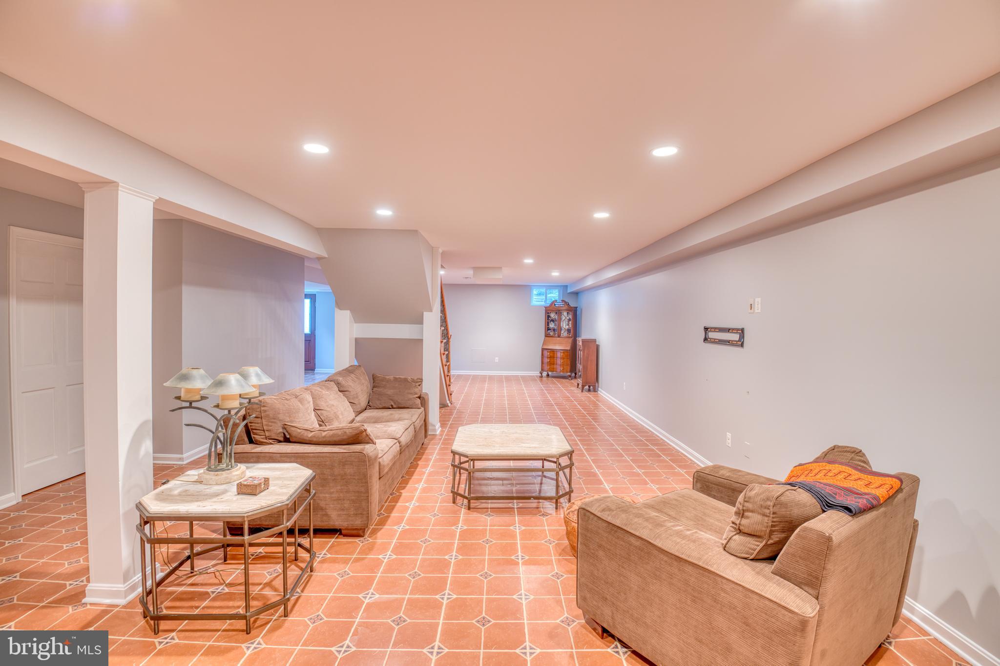 11008 Homeplace LANE