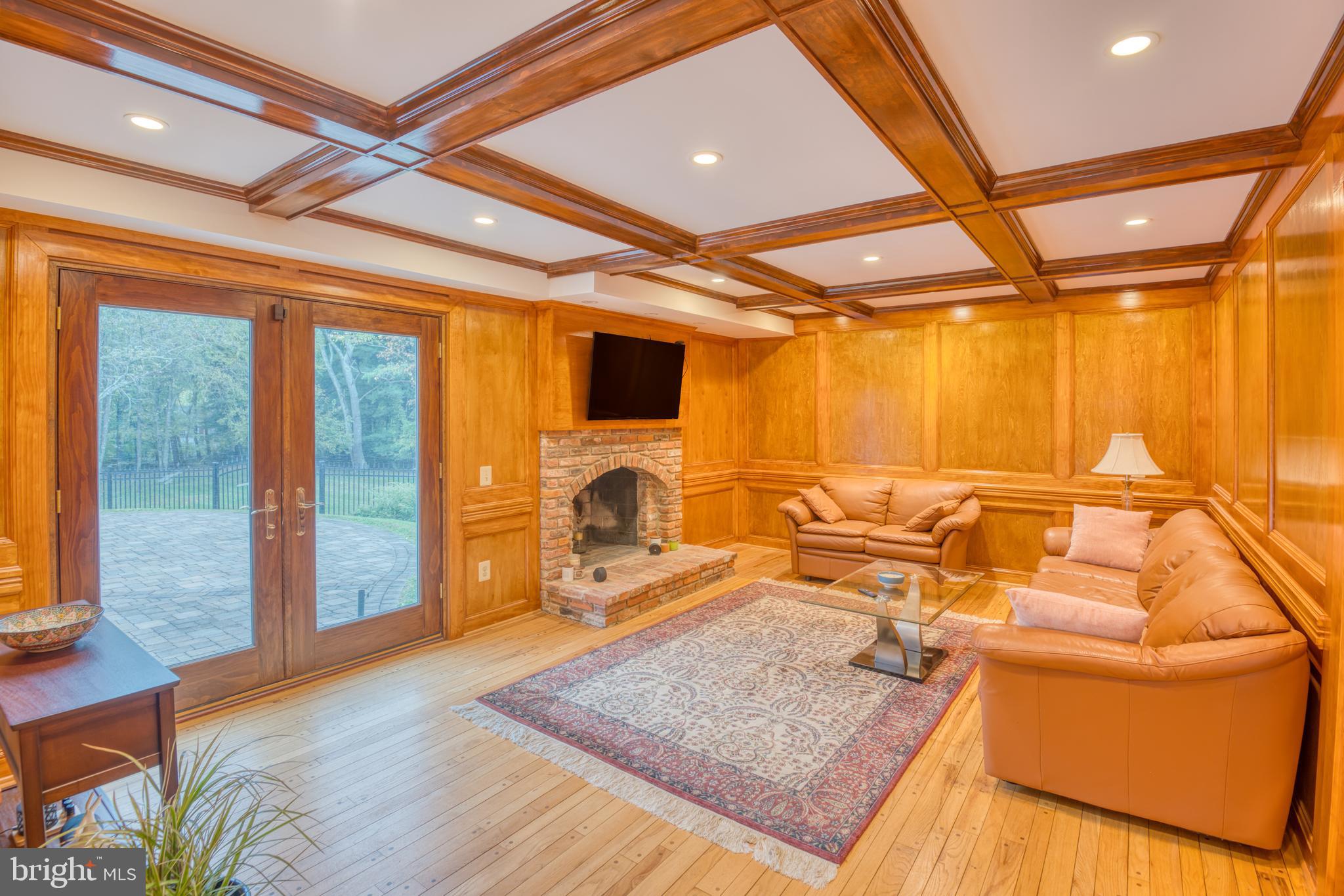 11008 Homeplace LANE