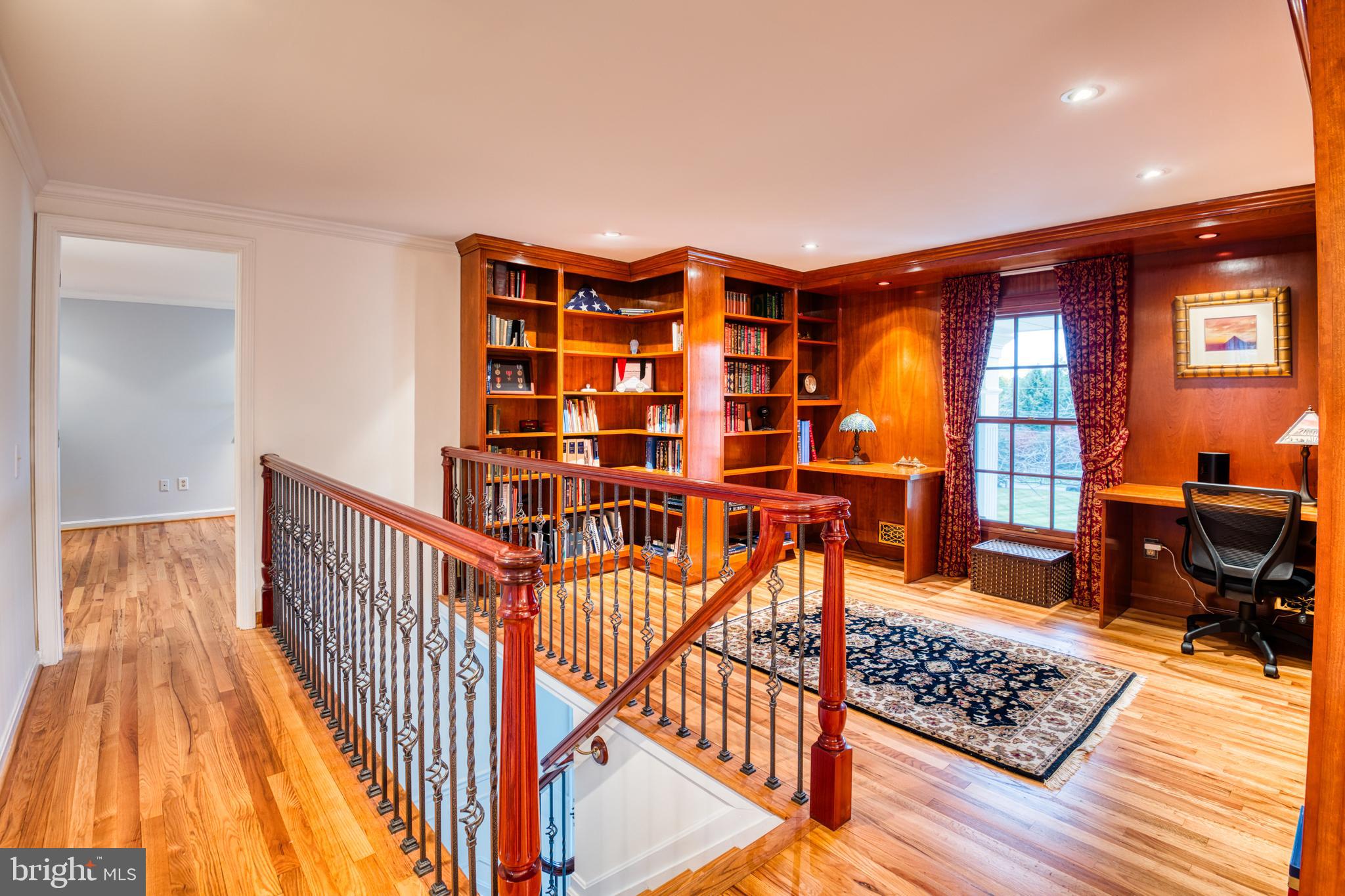 11008 Homeplace LANE