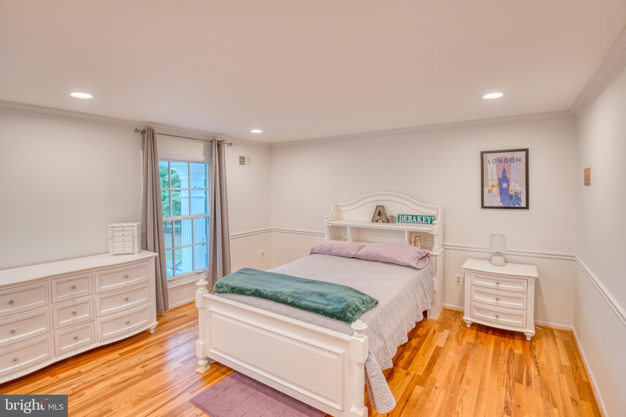 11008 Homeplace LANE