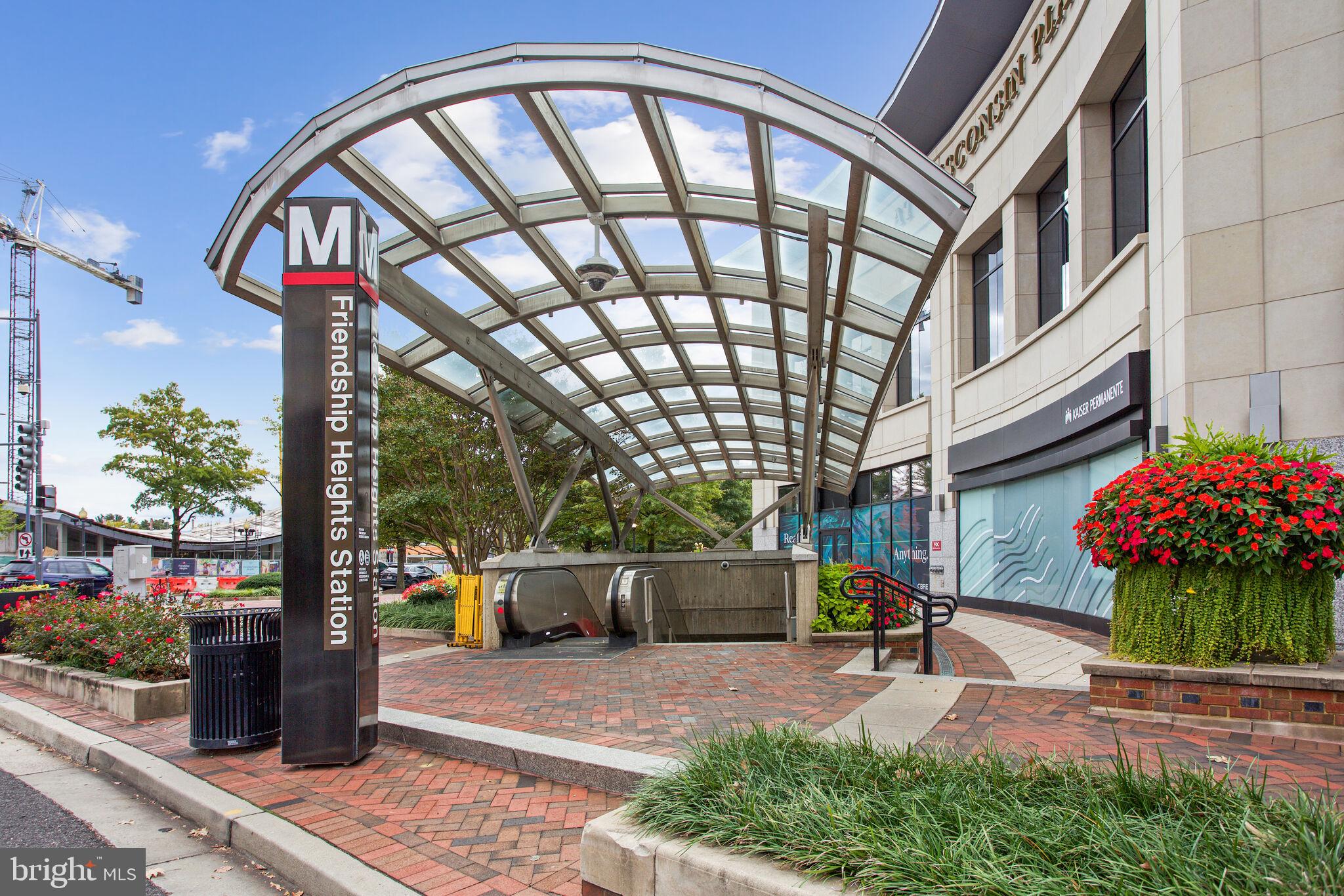 4515 Willard AVENUE Unit: 1108S