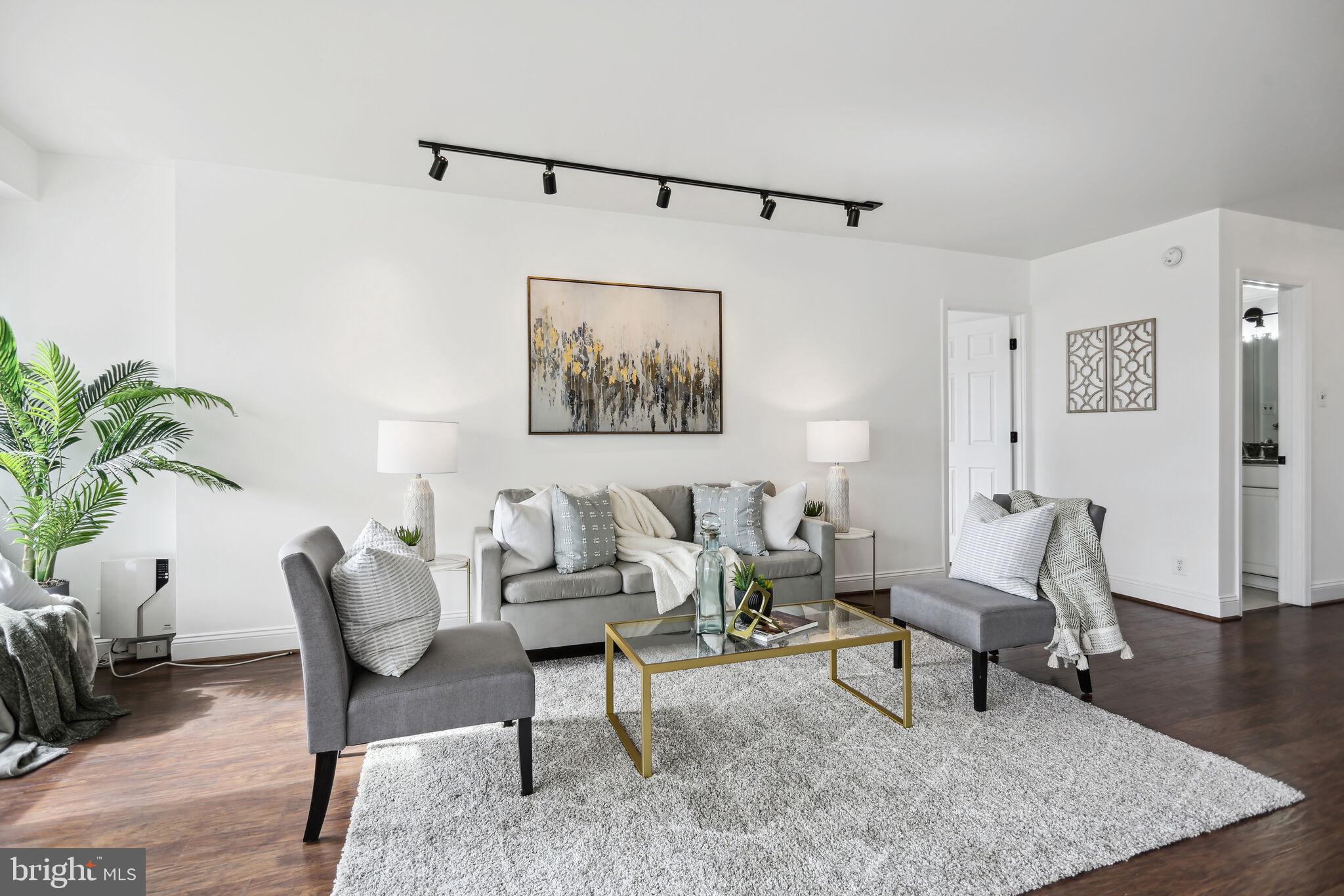 4515 Willard AVENUE Unit: 1108S