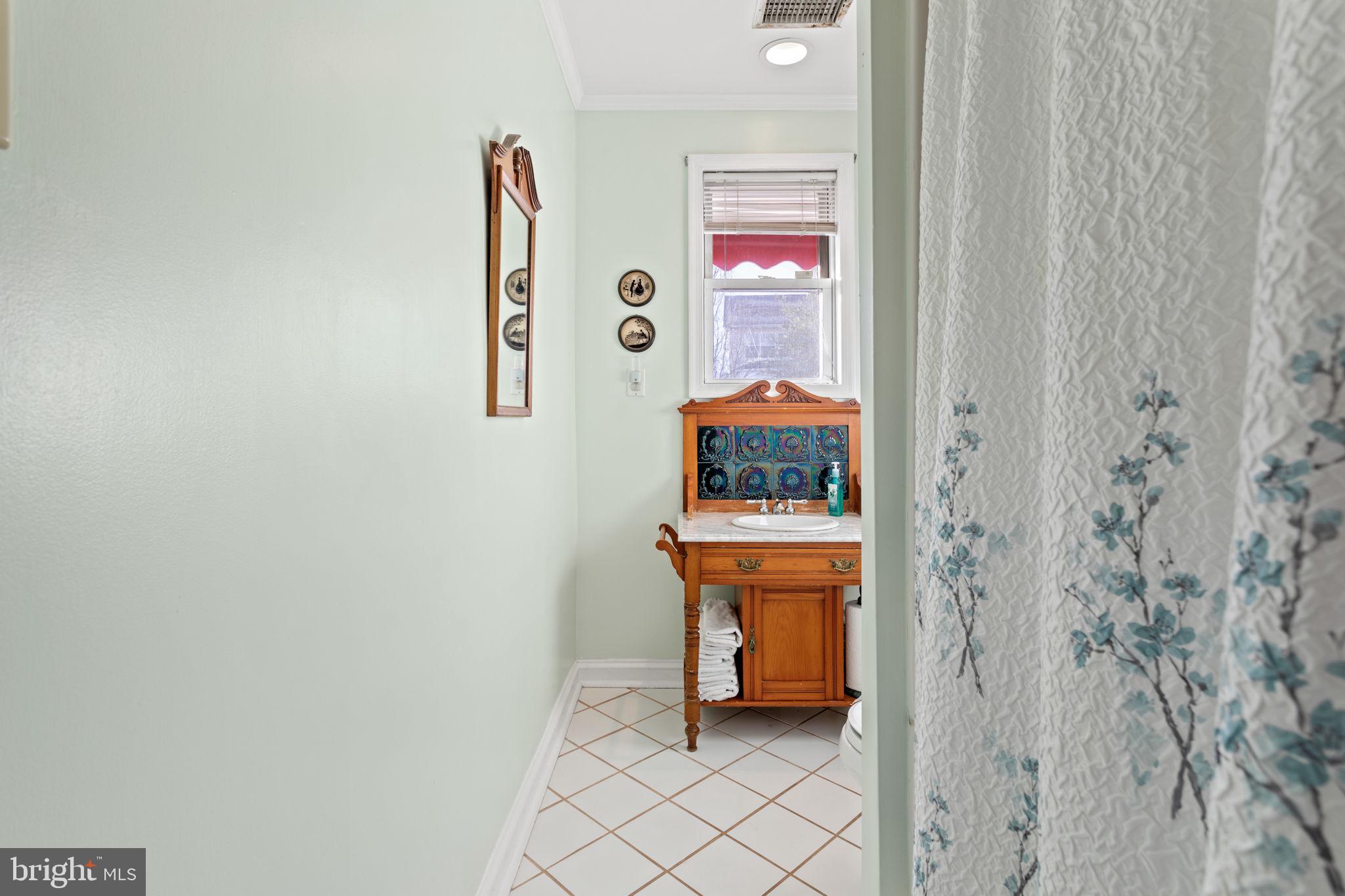 409 McArthur DRIVE