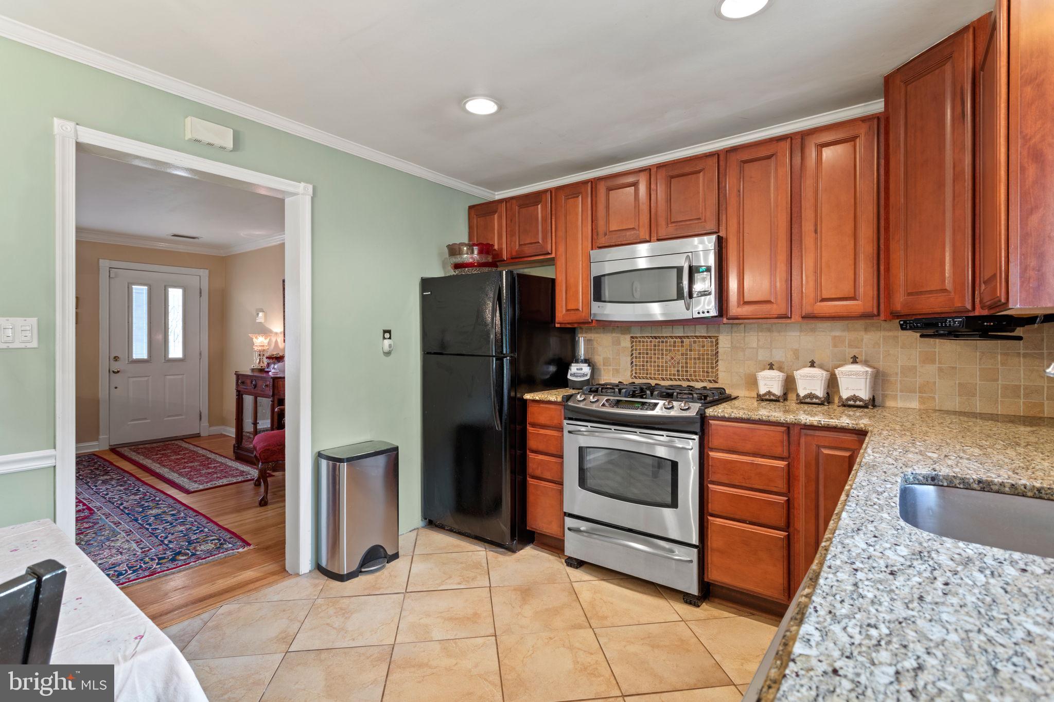 409 McArthur DRIVE